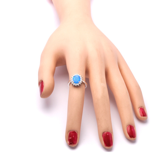 Srebrny Pierścionek z Opalem i Cyrkoniami