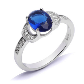 Srebrny Pierścionek z Szafirową Cyrkonią