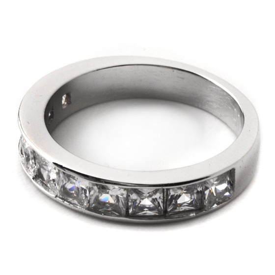 Srebrna Obrączka Wysadzana Cyrkoniami