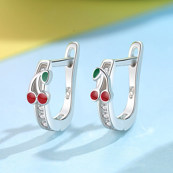 Srebrne Kolczyki Wiśnie