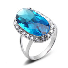Srebrny Pierścionek z Dużym Błękitnym Kamieniem