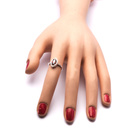 Srebrny Pieścionek z Czerwonym Kamieniem