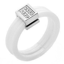 Pierścionek z Białą Ceramiką i Cyrkoniami