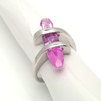 Pierścionek Srebrny Podłużna Różowa Cyrkonia