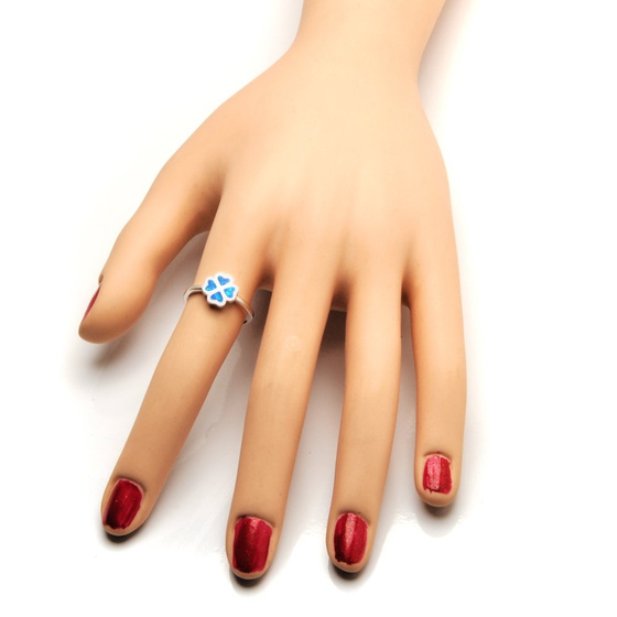 Pierścionek Srebrny Koniczynka z Opalem