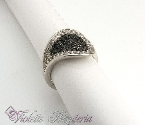 Pierścionek Srebrny z Białymi iCzarnymi Cyrkoniami