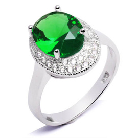 Srebrny Pierścionek z Zieloną Cyrkonią