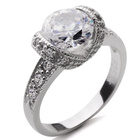 Srebrny Pierścionek z Białą Okrągłą Cyrkonią