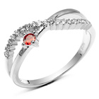 Srebrny Pierścionek Wysadzany Cyrkoniami