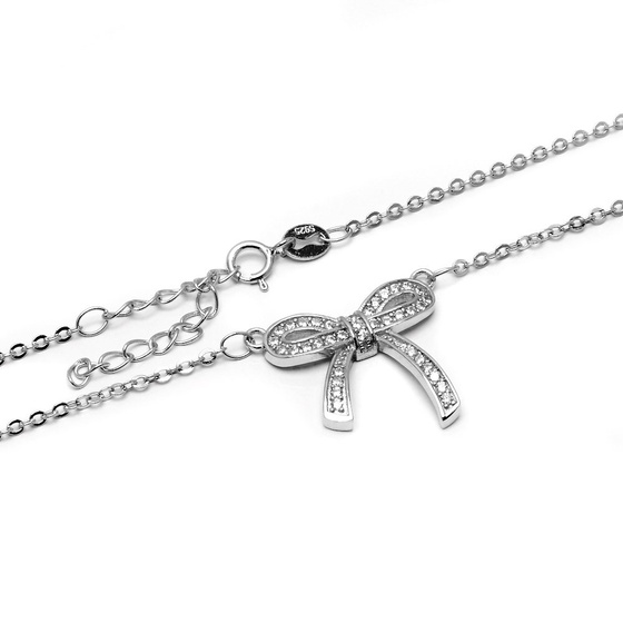 Srebrny Naszyjnik w Kształcie Wstążki