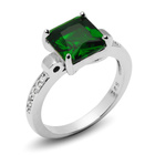 Srebrny Pieścionek z Kwadratową Zieloną Cyrkonią