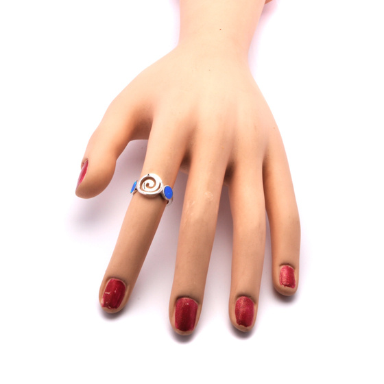 Srebrny Pierścionek z Niebieskim Opalem