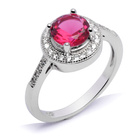 Srebrny Pierścionek z Rubinową Cyrkonią