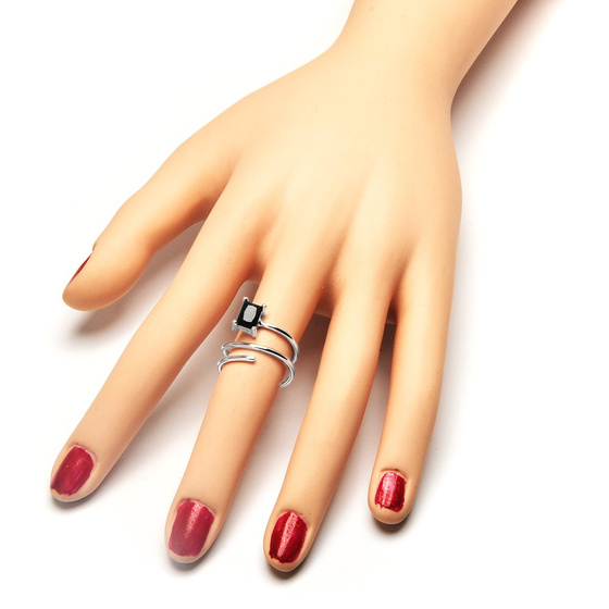 Srebrna Obrączka Spiralka z czarnym Kamieniem