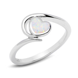 Srebrny Pierścionek Serce z Białym Opalem