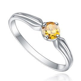 Srebrny Pierścionek z Pomarańczową Cyrkonią