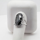 Srebrny Pierścionek z Dużym Czarnym Kamieniem