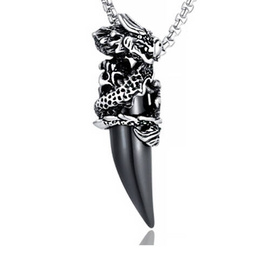 Zawieszka Czarny Kieł z Wężem Stal Szlachetna