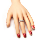 Pierścionek Srebrny Wysadzany Białymi Cyrkoniami