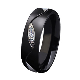 Czarna Obrączka z Białymi Cyrkoniami ze Stali