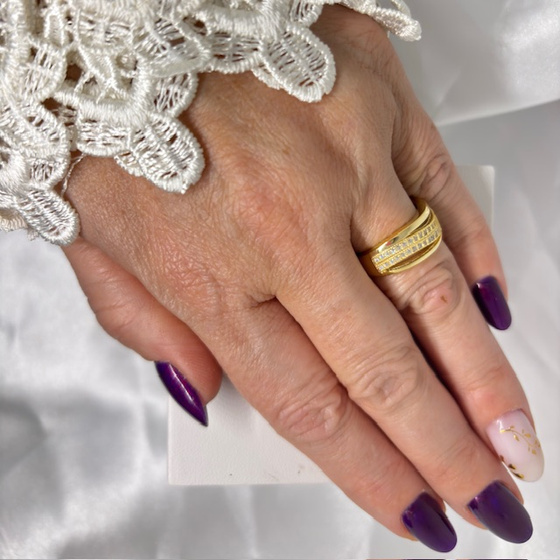 Obrączka Srebrna Pokryta Złotem z Cyrkoniami