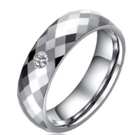 Obrączka z Wolframu z Cyrkonią
