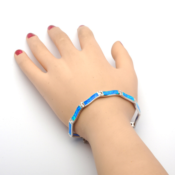 Srebrna Bransoletka z Niebieskim Opalem