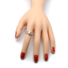 Pierścionek Srebrny z Białym Opalem i Cyrkoniami