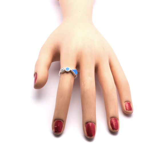 Srebrny Pierścionek z Opalem i Cyrkoniami