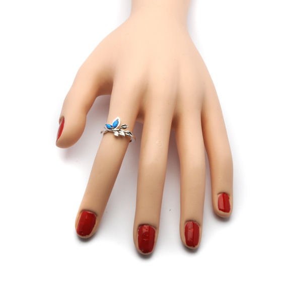 Srebrny Pierścionek Liść z Niebieskim Opalem