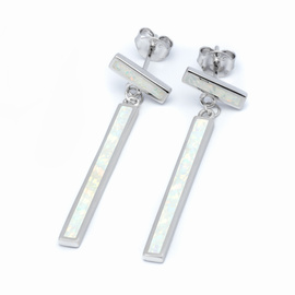 Srebrne Kolczyki z Białym Opalem