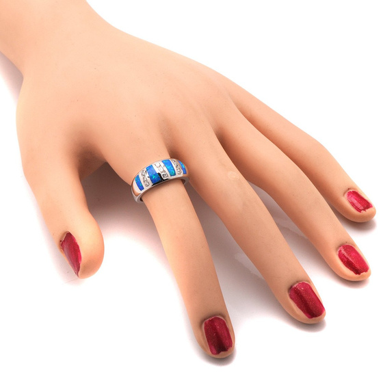 Srebrna Obrączka z Niebieskim Opalem i Cyrkoniami