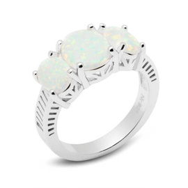 Pierścionek Srebrny z Białymi Owalnymi Opalami