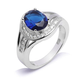 Srebrny Pierścionek z Szafirową Cyrkonią
