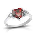 Srebrny Pierścionek z Czerwonym Sercem