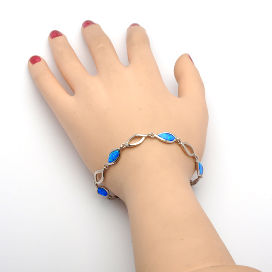 Srebrna Bransoletka z Niebieskim Opalem