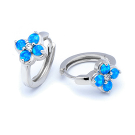 Srebrne Kolczyki Kwiatuszki z Niebieskim Opalem