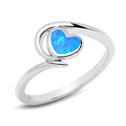 Srebrny Pierścionek Serce z Niebieskim Opalem