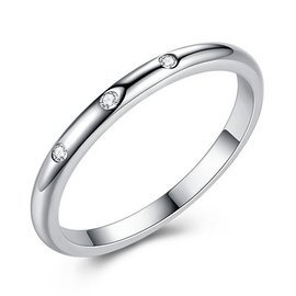 Srebrny Pierścionek z Diamentową Cyrkonią