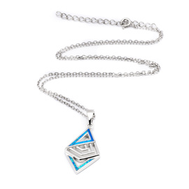 Srebrny Naszyjnik Romb z Niebieskim Opalem