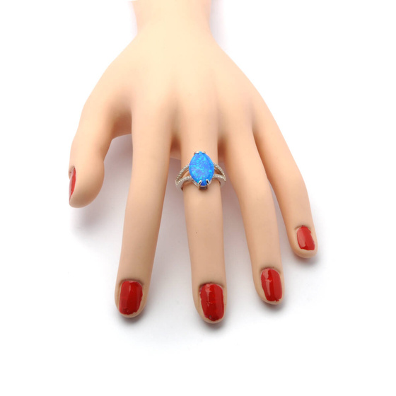 Srebrny Pierścionek Owal z Opalem i Cyrkoniami