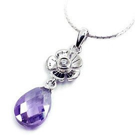 Srebrna Zawieszka z Fioletową Cyrkonią