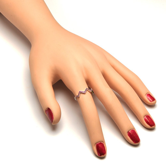 Srebrny Pierścionek Zygzak z Rubinowymi Cyrkoniami