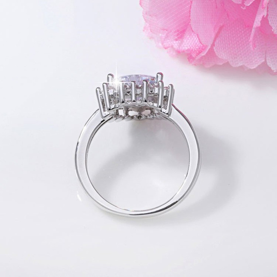 Pierścionek Srebrny Serduszko z Cyrkonią