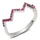 Srebrny Pierścionek Zygzak z Rubinowymi Cyrkoniami