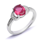 Srebrny Pierścionek z Rubinową Cyrkonią