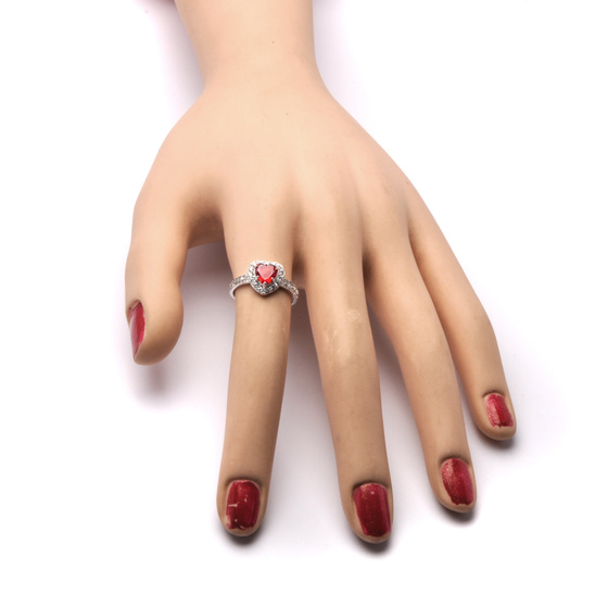 Pierścionek Srebrny z Czerwonym Sercem