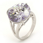 Srebrny Pierścionek z Dużą Fiołkową Cyrkonią