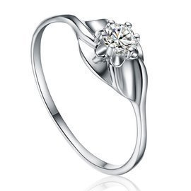 Srebrny Pierścionek z Diamentową Cyrkonią