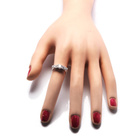 Srebrny Pierścionek z Diamentowymi Cyrkoniami